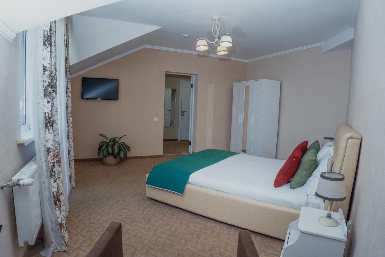 Hotel&Restaurant Premium Club Яремче Екстериор снимка