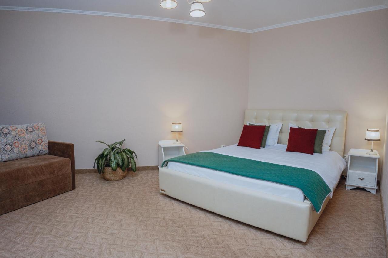 Hotel&Restaurant Premium Club Яремче Екстериор снимка