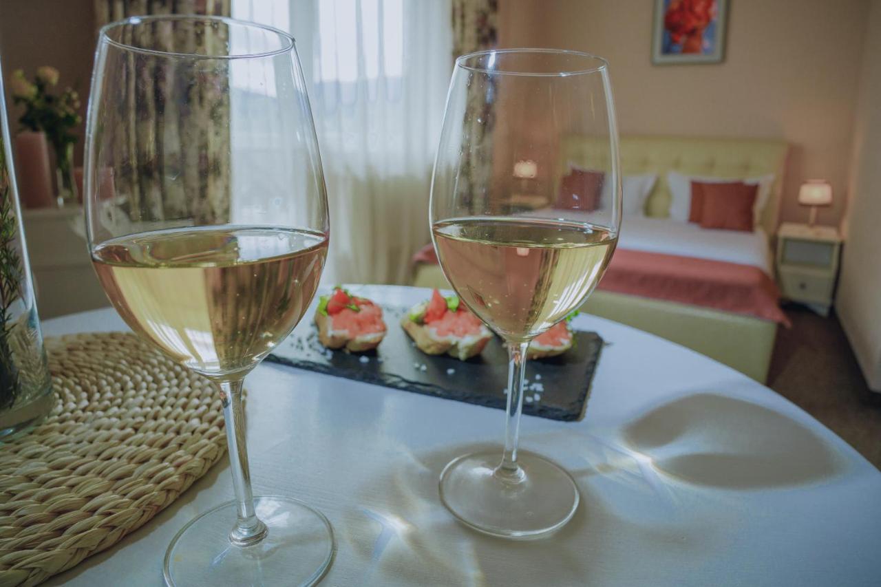 Hotel&Restaurant Premium Club Яремче Екстериор снимка