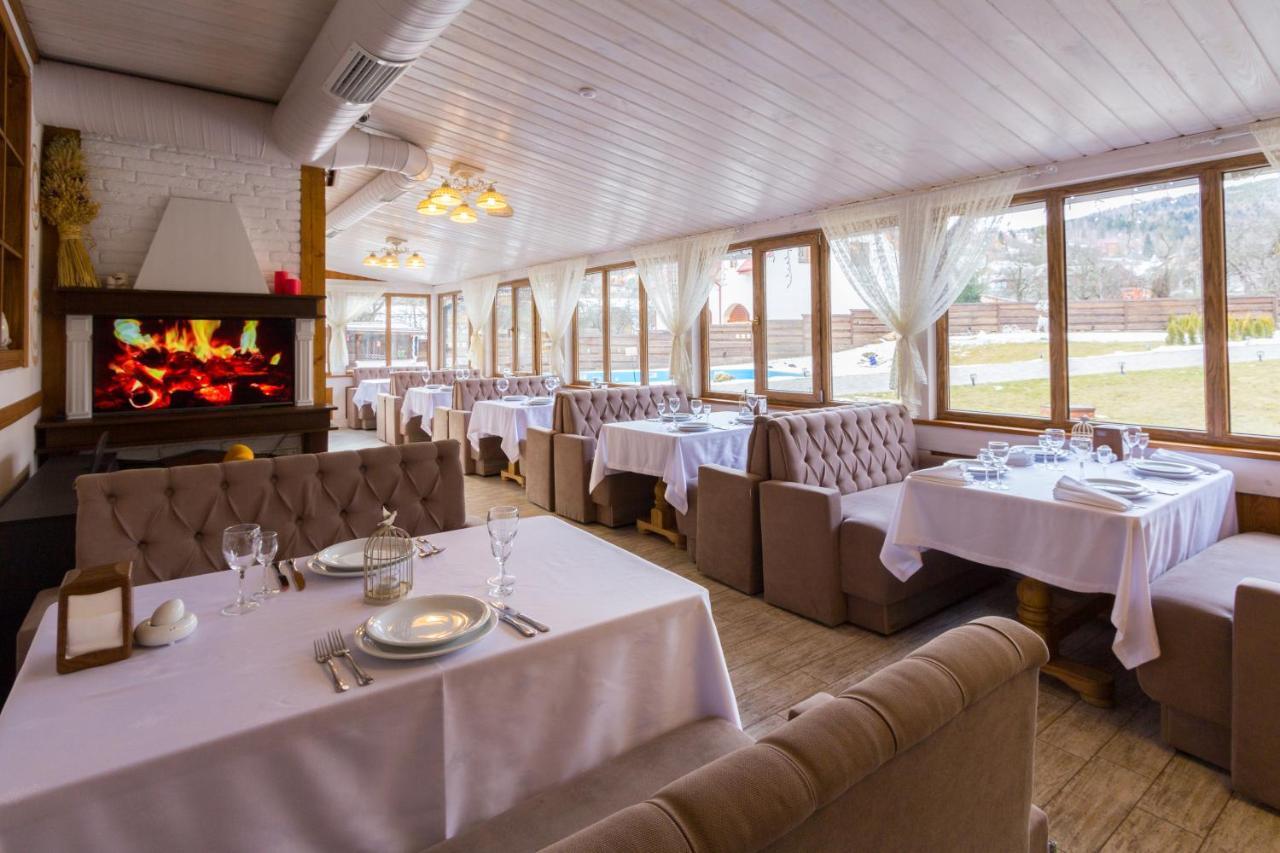 Hotel&Restaurant Premium Club Яремче Екстериор снимка